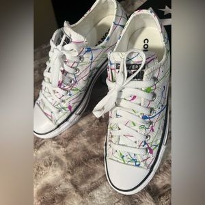 Converse Chuck Taylor All Star Lo Sneaker.  ✨BRAND NEW✨